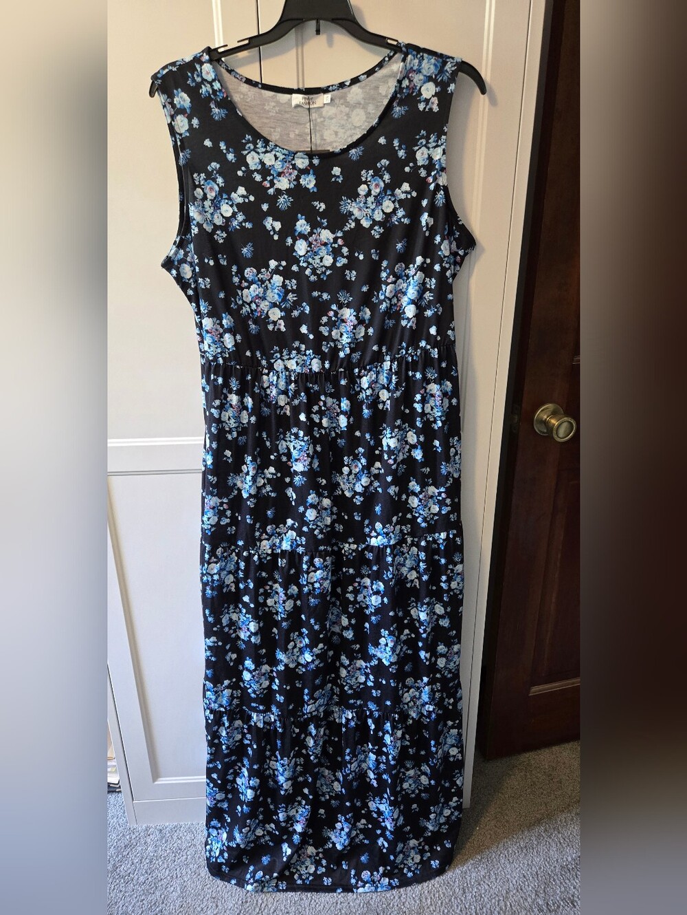 Pinup Fashion Sleeveless Black Maxi Dress with Blue Floral Print Long! Size 20W